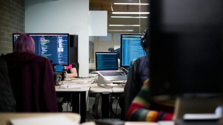 black flat screen computer monitors